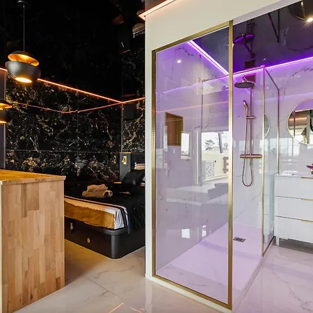 Bacarrat Coursive Port Nature Daire *